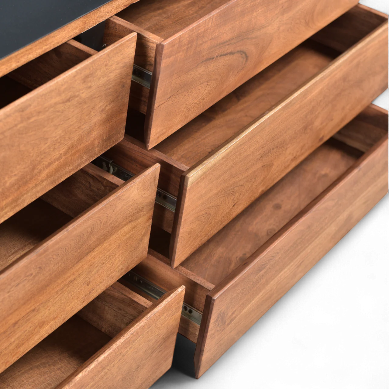 Ashton Dresser - Image 5